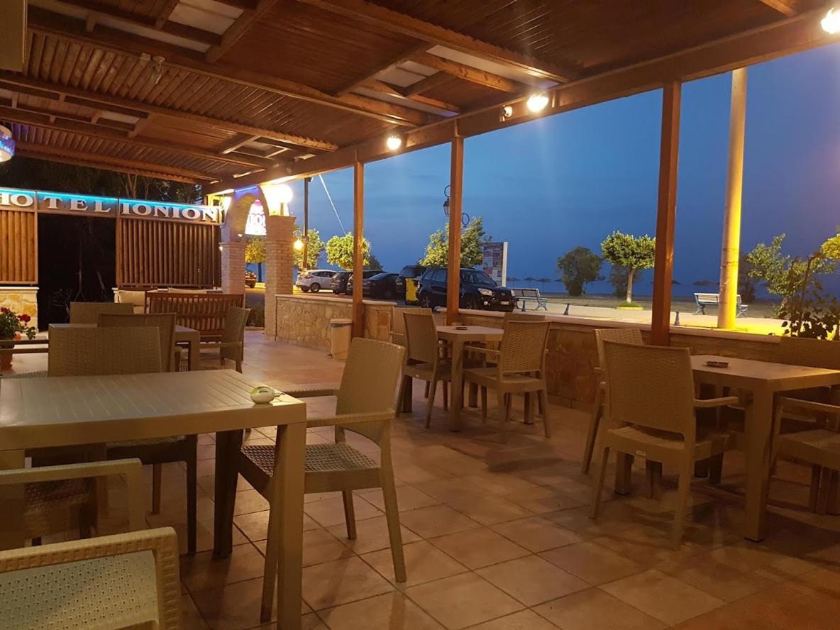 Hotel Ionion Kastro-Kyllini المظهر الخارجي الصورة